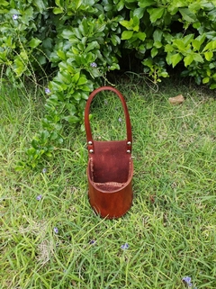 Porta mate de cuero - comprar online