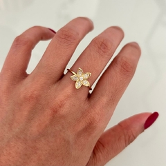 Anel Flor Pétalas Cravejadas - Aro 20 (Cód. 10023)