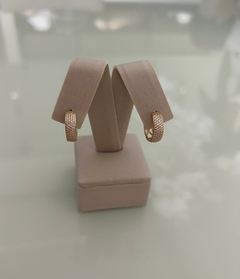 Brinco Argola Cravejado Losangos (Cód. 7061) - Safir - @joiassafir - Joias de Ouro 18k Certificadas - Entregamos para todo o Brasil  - (91) 98737-5105