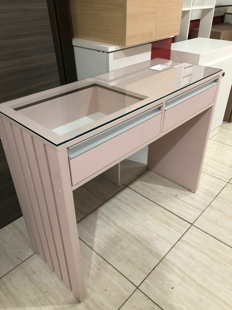Mesa manicure penteadeira MDF rosa milkshake com vidro cód.pasc