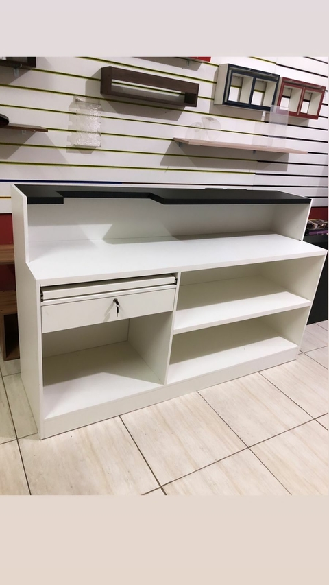Balcão caixa MDF branco tampo preto cód.2645