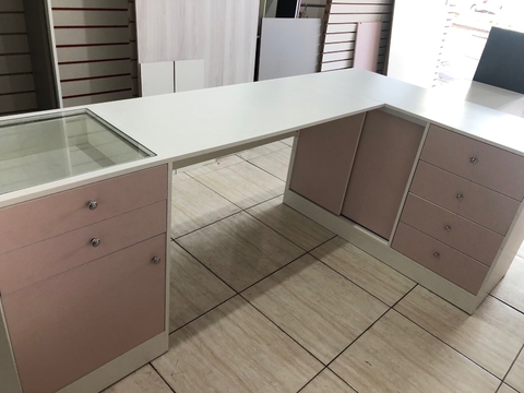 Mesa em L MDF branco com rosa milkshake nail design penteadeira cód.jol95