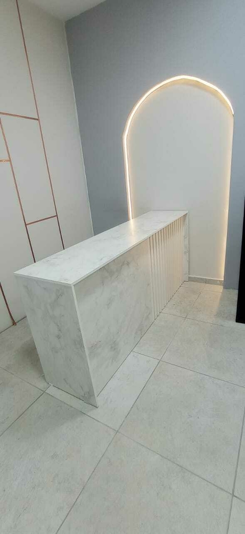 Balcão mesa MDF branco ripado cód.58x