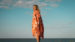 Poncho Pareo Orange Vibes - La Magia