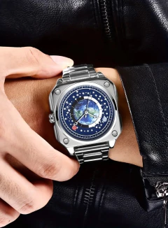 ChronoCosmos: Reloj astronómico en acero en internet