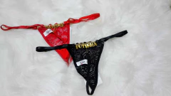 CALCINHA COM STRASS VERMELHA SAFADA TAMANHO UNICO REF 4191