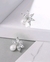Brincos de flor de strass dourado - comprar online