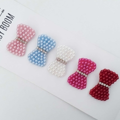 Laço de pérolas em formato de lacinho (3cm) - comprar online
