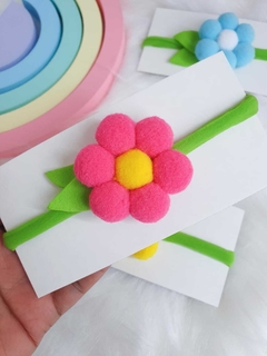 Faixa com flor de pompom (5cm) - comprar online