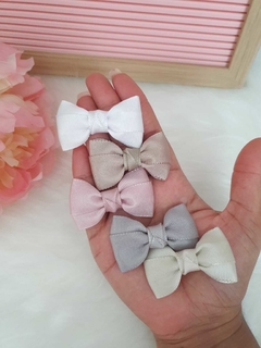Laço de bebê emily cores neutras (5cm) - comprar online
