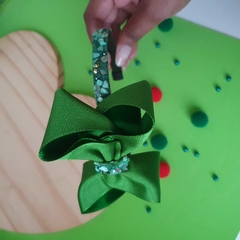 Tiara verde cristal na internet