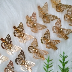 Par Borboletinha dourada (5cm) - comprar online