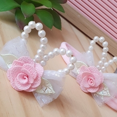 Laço lia com orelha de pérolas