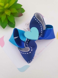 Laço tricolor escolar azul com coração - comprar online