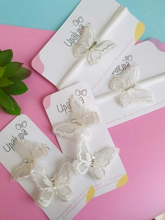 laço glamour com borboleta em tule bordado branco