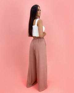 Calça Pantalona em Duna - Nude na internet