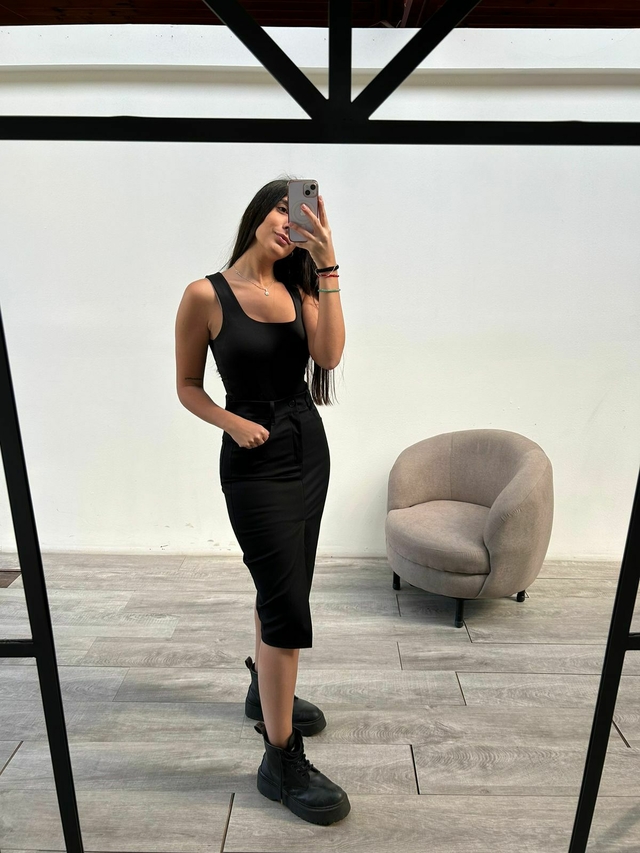 Falda Adela Negro thumbnail 2