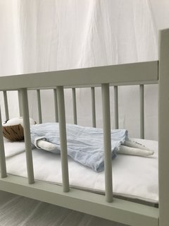 CUNITA DE MADERA PARA MUÑECO/A - tienda online