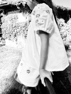 Imagen de JOAQUINA SET: CAMISA & POLLERA