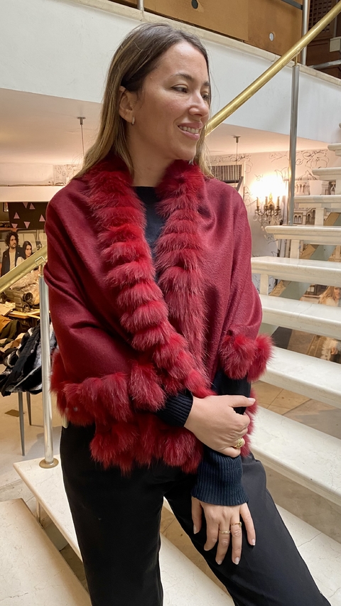 CAPA ALPACA POMPOM CON ZORRO