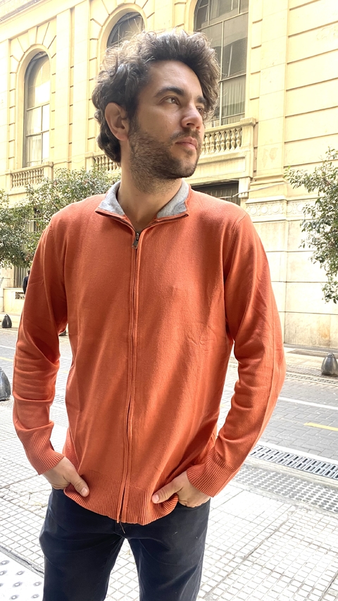 Cardigan with zipper / Cardigan con cierre