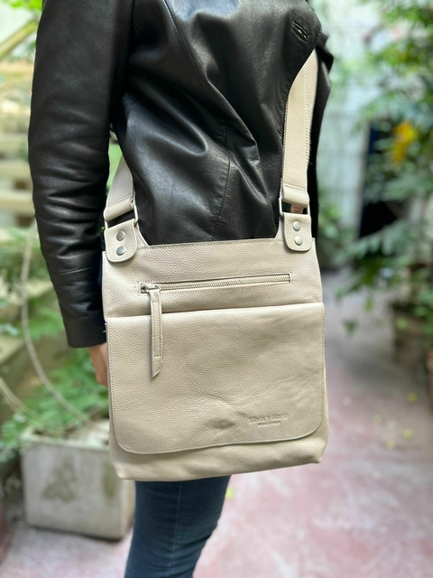 Sleek Messenger bag/ Morral Sleek