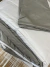 Acolchado Simil plumón King. Gris-gris claro - comprar online