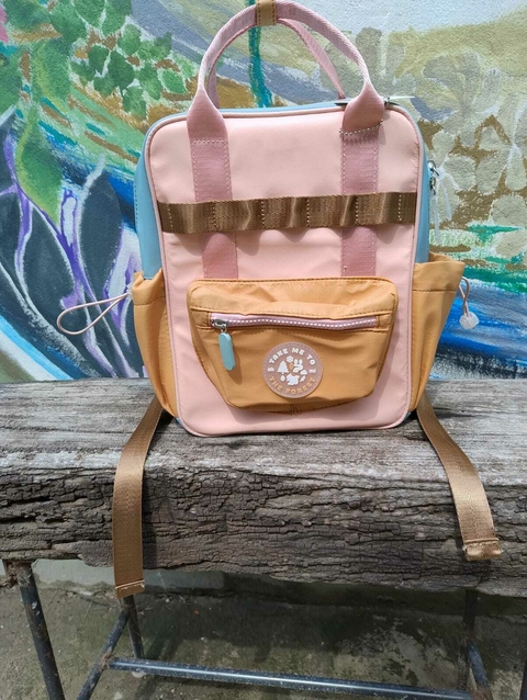 mochilla pastel