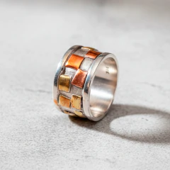 Anillo Bakri con cobre y bronce