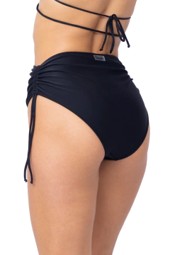 Vedetina Tiziana ♥ Negro en internet