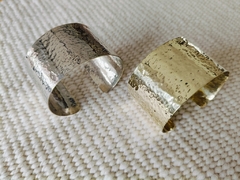 Brazalete de alpaca o bronce martillado - ulala-artesanias