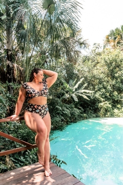 BIQUÍNI PLUS SIZE MÔNICA na internet