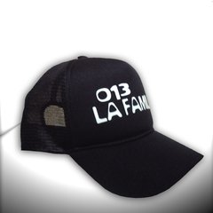 BONÉ CHARLIE BROWN JR LA FAMILIA 013 - comprar online