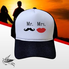 BONÉ MR & MRS TOP CASAL SNAPBACK TRUCKER