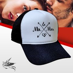 BONÉ MR & MRS CASAL FELIZ SNAPBACK TRUCKER - comprar online