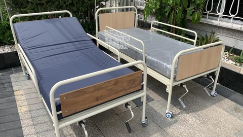 Cama Hospitalaria Manual 1.90 x 0.90 Con colchon antiescaras GARANTIA