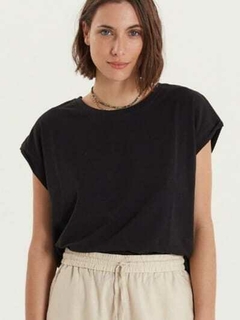 Remera New Julie en internet