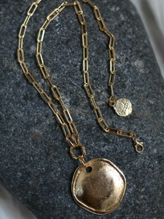 Collar Rupia dorado