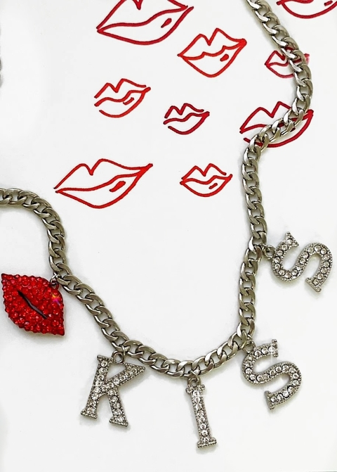 Collar cadena plateada dijes de strass KISS