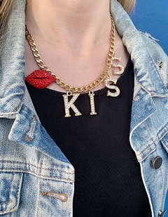 Collar cadena dorada dijes de strass KISS - Gabriella Capucci