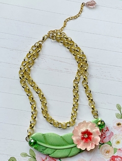 Collar dorado de flores SPRING en internet