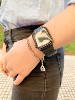 Pulsera plateada con strass BETHANY