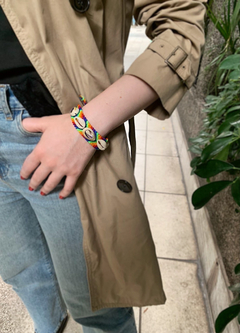 Pulsera de hilo y caracoles IBIZA en internet