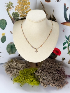 Collar con dije ojo de zirconia CHLOE en internet