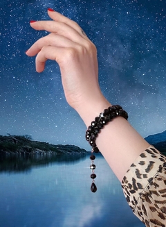 Pulsera negra multivueltas FIORELLA