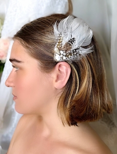 Hebilla de plumas blancas MALIKA en internet