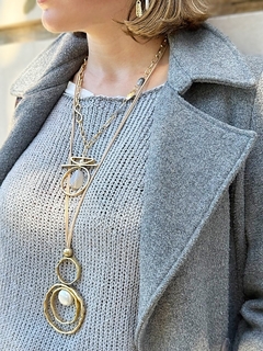 Imagen de Collar dorado con piedra rose MELANIE