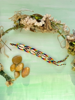 Pulsera de hilo y caracoles IBIZA - comprar online