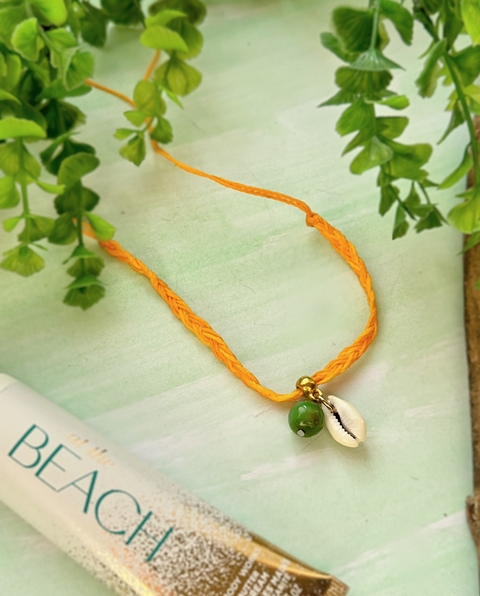 Pulsera de hilo y dijes DARYA