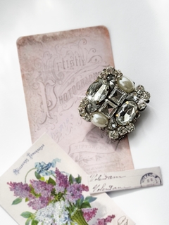 Hebilla de piedras y strass DOMINIQUE en internet